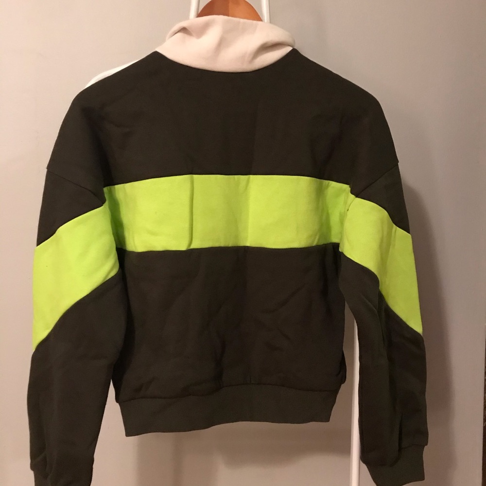 Gabrielle Union Collection half zip pullover - Picture 5 of 12